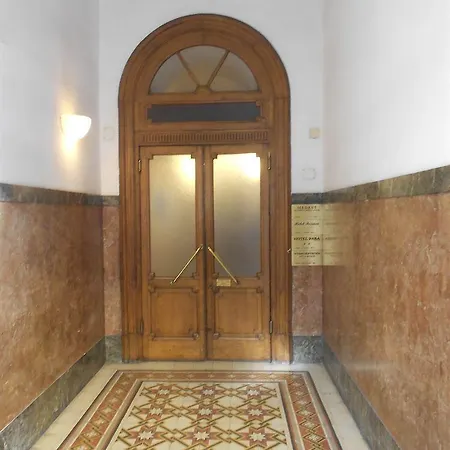 Nakissa Bed & Breakfast 3*