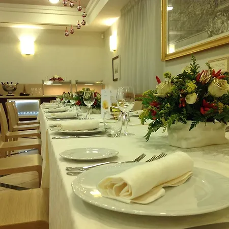 Hotel Domus Australia Rome