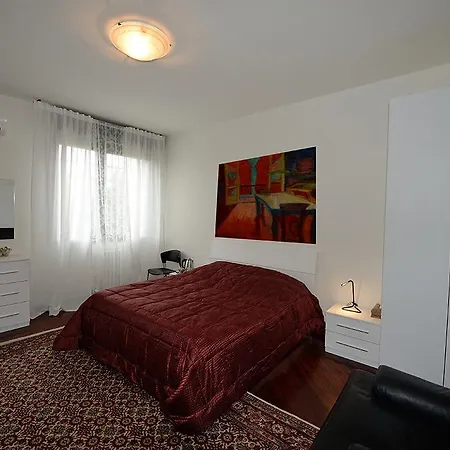 Tintoretto Bed & Breakfast *
