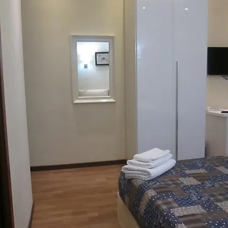 Lazio Elegance Bed & Breakfast 2*