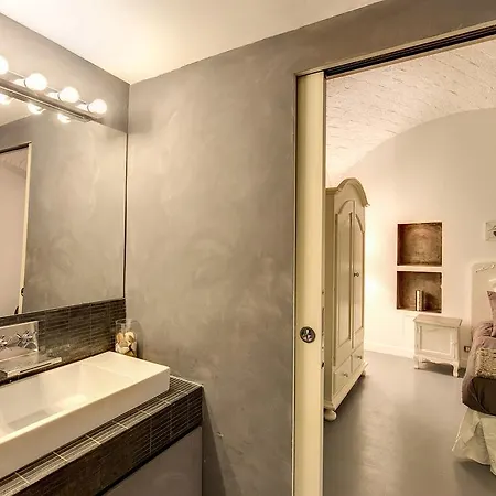 Vicolo Delle Grotte House * Rome