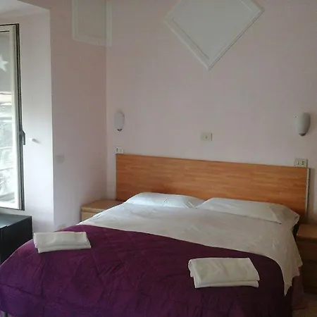 Merulana Star Rome