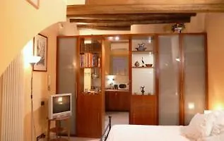 In And Out Piazza Navona Hotell 2*