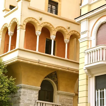Maison Chiro' Bed & Breakfast 2*