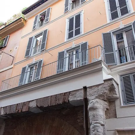 Apartment Arenula Rome