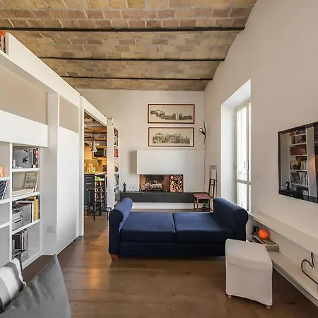Over The Tiber Loft Apartment