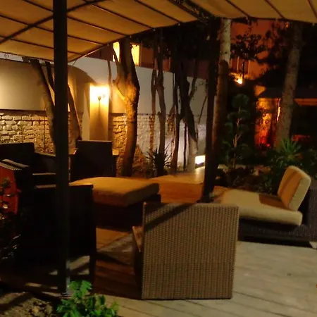 Astoria Golden House Guest house