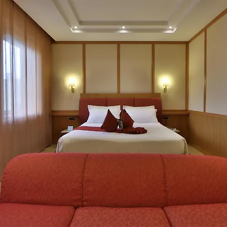 Hotel Best Western President - Colosseo 4*