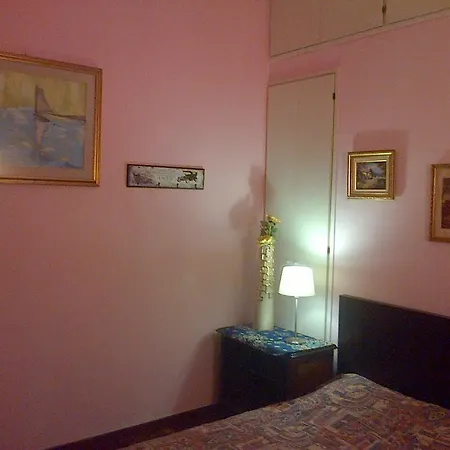 Hostal Hard Rock *