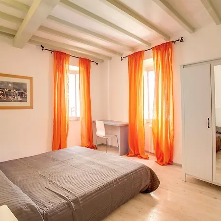 Three Bedroom Campo Dei Fiori *
