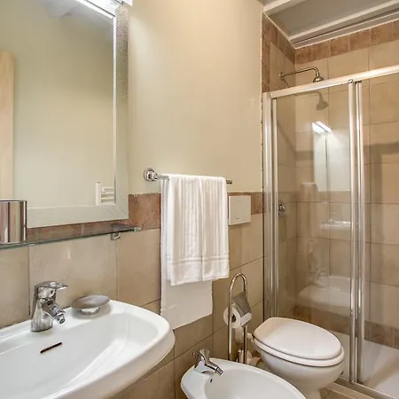 Three Bedroom Campo Dei Fiori * Rome