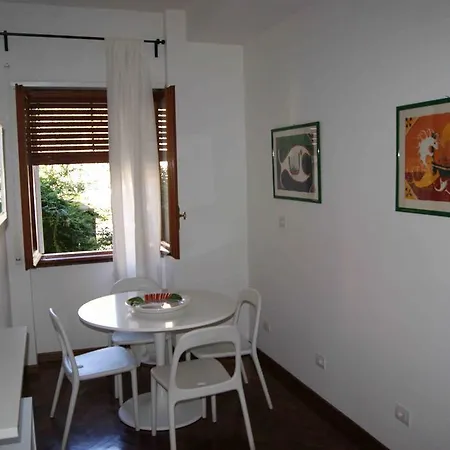 Aurelia Antica * Rome