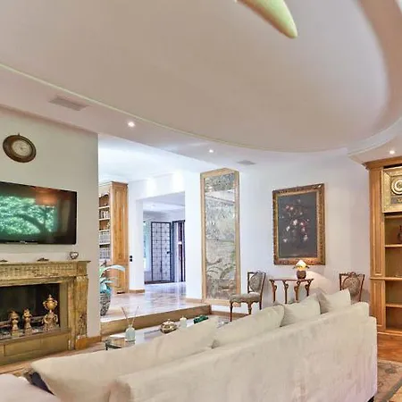 Candia House *