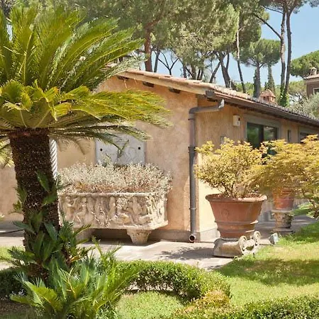 Candia House