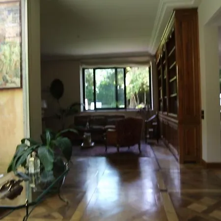 Candia House
