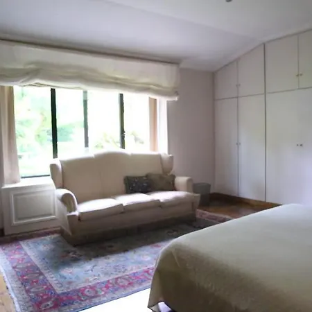 Candia House Holiday home *