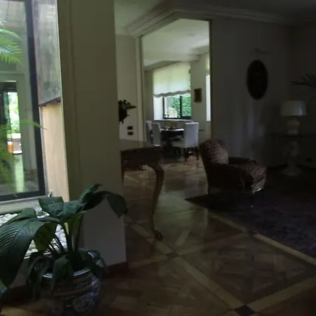 Candia House *