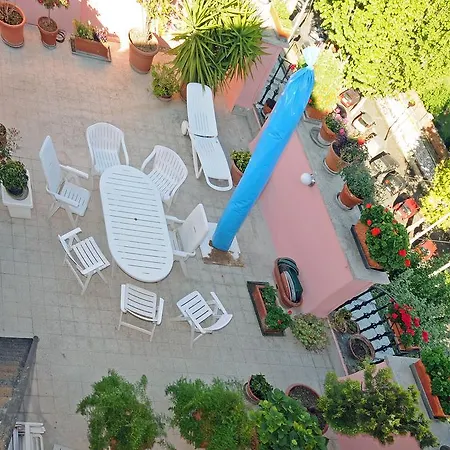 Le Terrazze Sul Parco Bed & Breakfast 3*