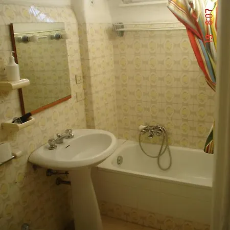 Hotel Sandy *