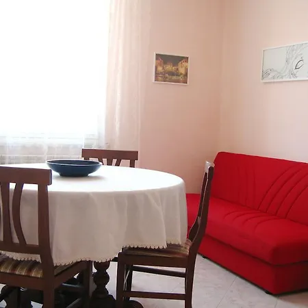 Bed & Breakfast Tibur Station Holiday