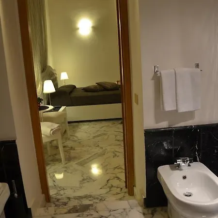Pensión Mytimerome Roma