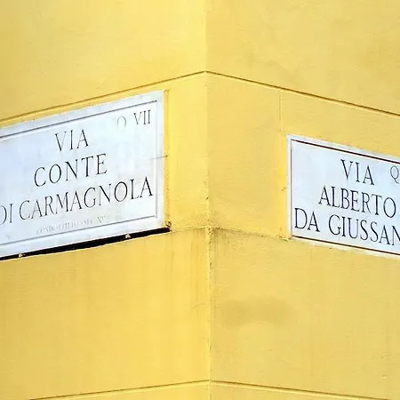 Casa Vacanza Frendy - Free Airport Transportation On Arrival If You Book An Apartment Of Minimum 3 Nights And 6 People