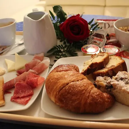 Bed & Breakfast Freedom 2*