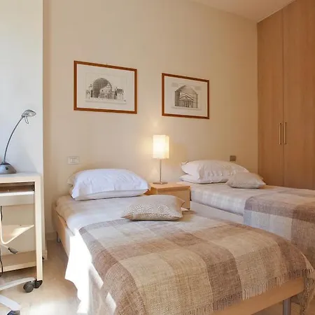 Apartment In Trastevere *