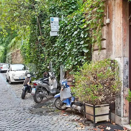 Apartment In Trastevere Rome