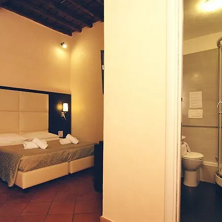 Hotell In And Out Piazza Navona Rom