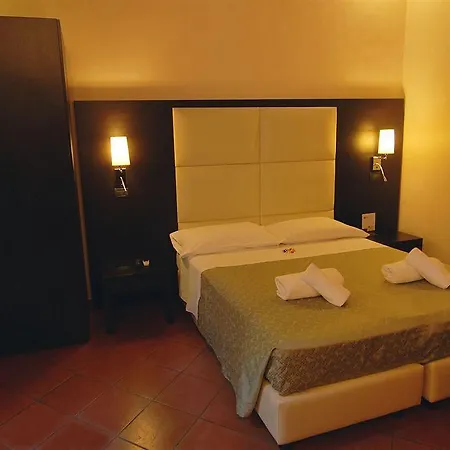 Hotell In And Out Piazza Navona Rom