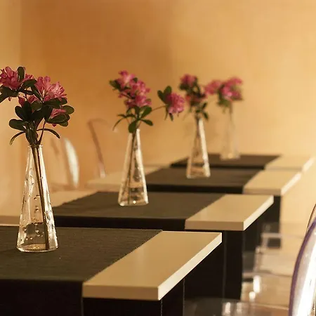 Hotell In And Out Piazza Navona Rom