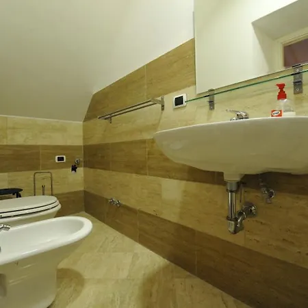 Apartmán Hella Ibernesi 23 Fori Imperiali Inn, New Gestion! Řím