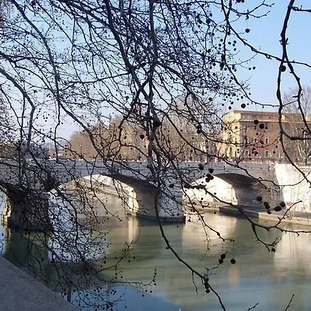 Albergue Orsa Maggiore For Women Only