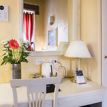 Bed & Breakfast Domus Trevi Rome