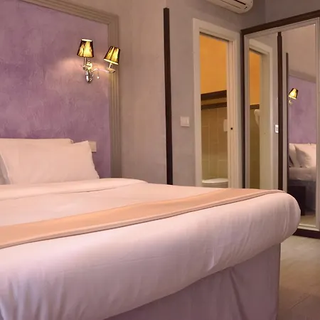 Guest house Tiburtina House 2*