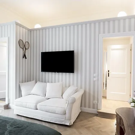 بيت ضيافة Relais Donna Lucrezia