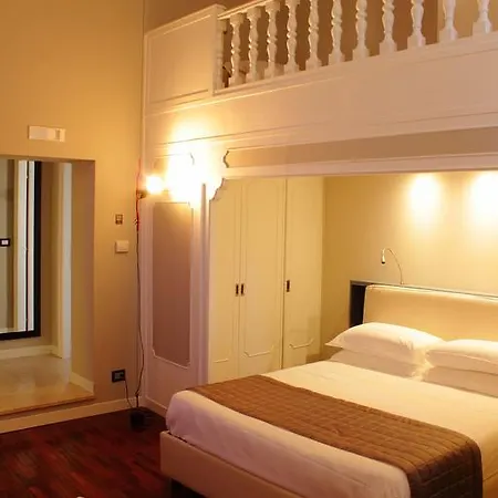 Les Fleurs Luxury House Rome
