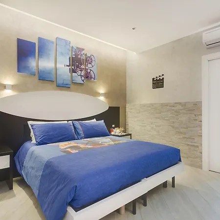Hotel First Suites