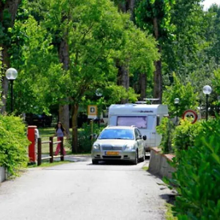 Campsite Tiber 2*