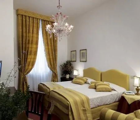 Hotel Columbia