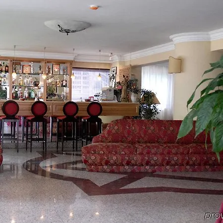 Hotel Aurora Garden 3*