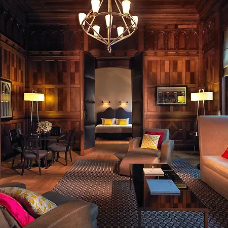 Hotel De Rome