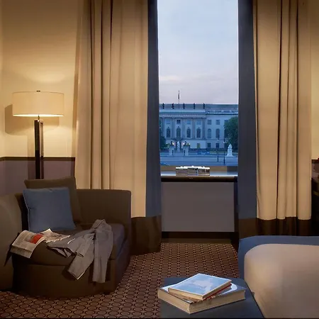 Hotel De 3*
