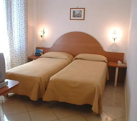 Hotel Primus 3*