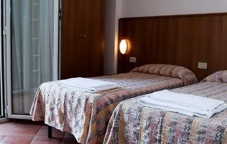 Divino - Casa Del Pellegrino 3* Roma