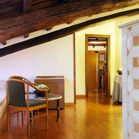 Santa Chiara Hotel