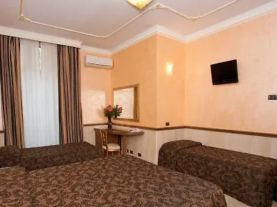 Marco Polo Hotel 3*