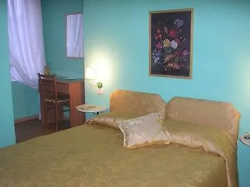 Margaret Hotel 2*