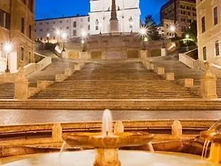 Trinita Dei Monti Piazza Di Spagna, 2*